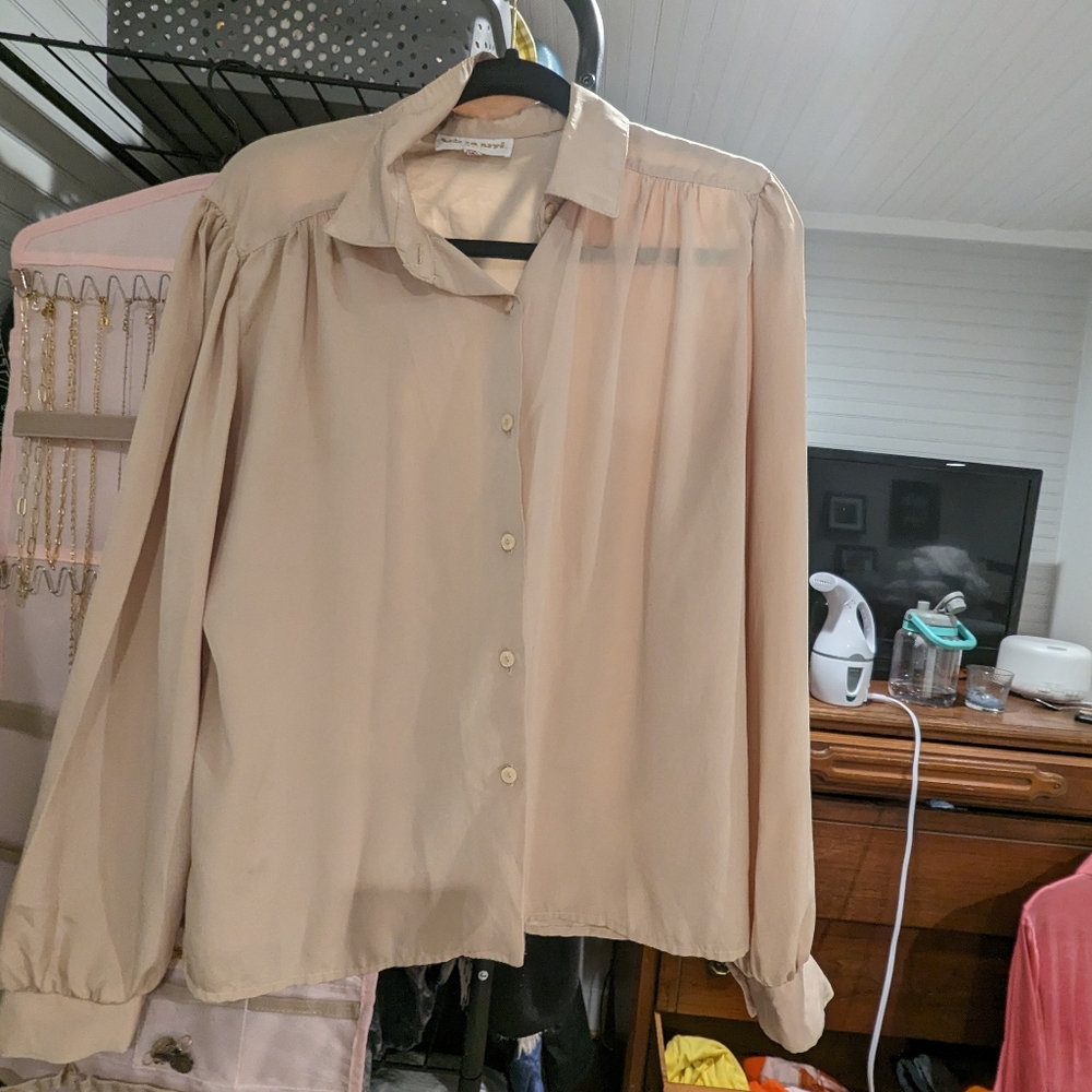 Vintage butter yellow gold silk top